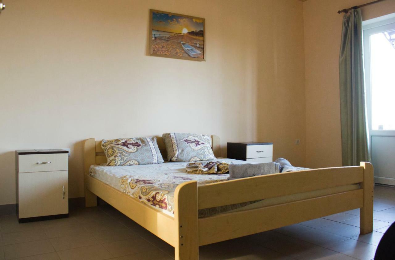 Sun Joy Hotel Sanzhiika Eksteriør billede