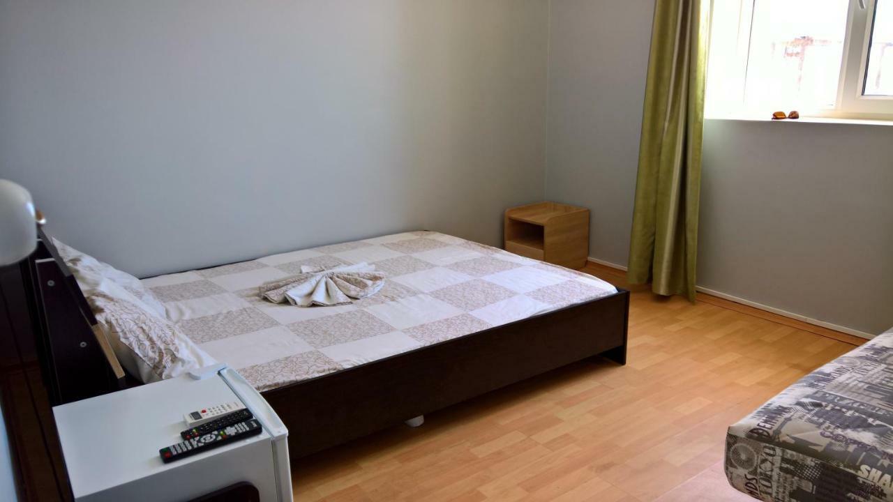 Sun Joy Hotel Sanzhiika Eksteriør billede