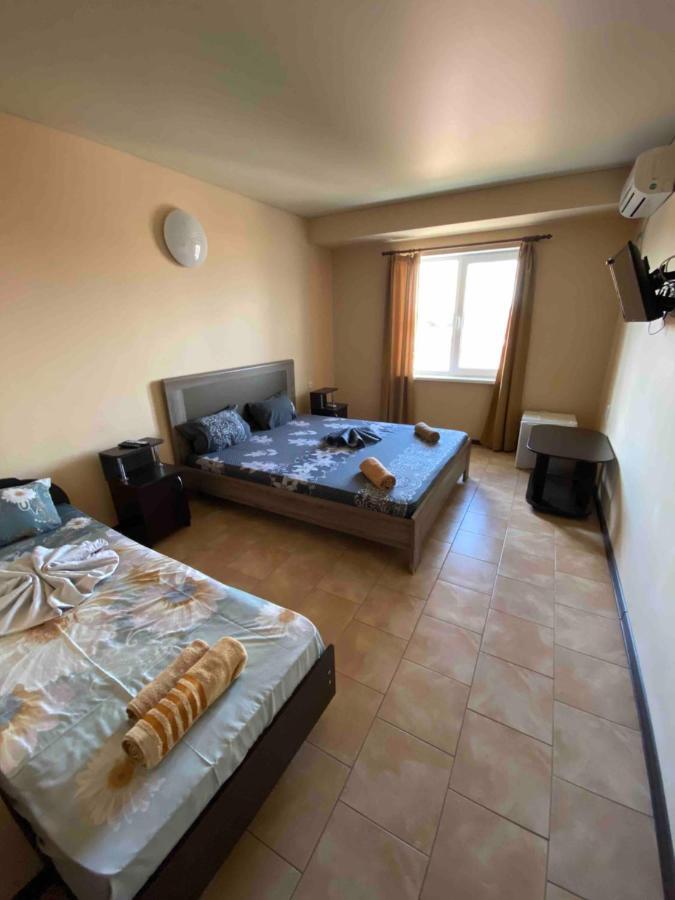 Sun Joy Hotel Sanzhiika Eksteriør billede